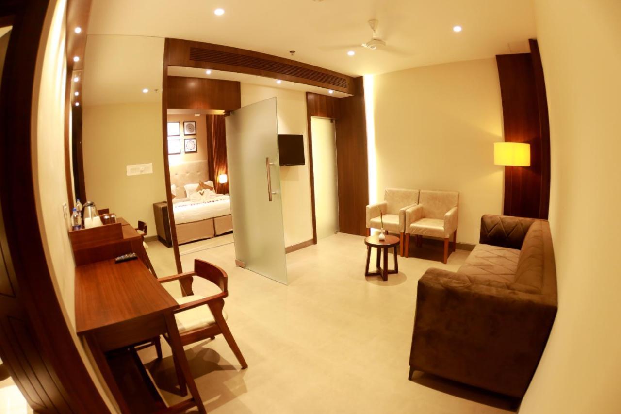 Magnet Hotel Kannur Exterior photo
